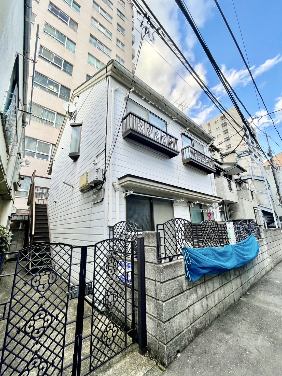 建物外観　住宅街に入っているため外の音はほぼ聞こえません☆