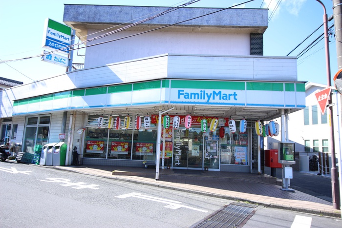 コンビニ　ファミリーマート 川崎仙谷店（コンビニ）まで220m