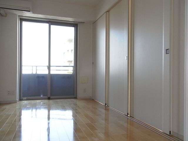 その他部屋・スペース　全居室フローリング