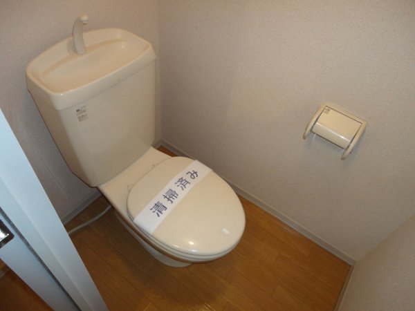 トイレ　トイレも清潔感があります★