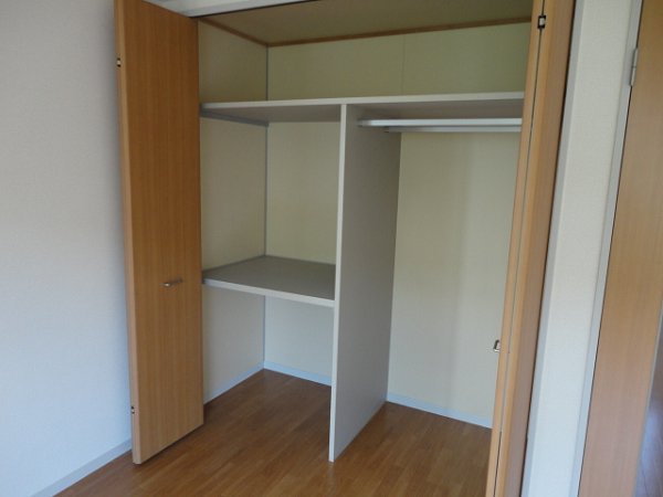 収納　奥行がしっかりある収納力も抜群のお部屋です♪