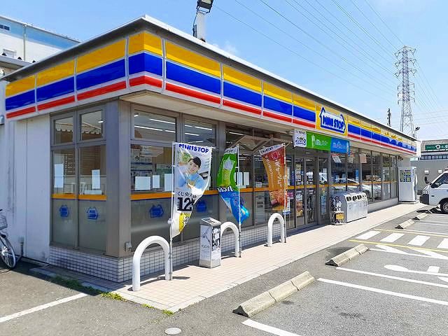 コンビニ　ミニストップ　篭屋店（コンビニ）まで350m
