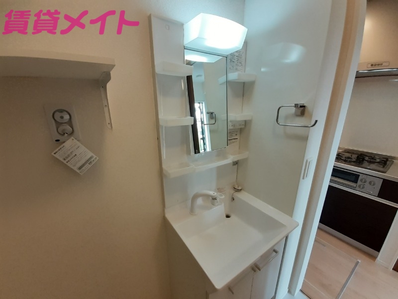 洗面設備　同物件別部屋の写真