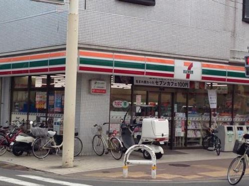 コンビニ　セブンイレブン 江東東砂1丁目店（コンビニ）まで124m