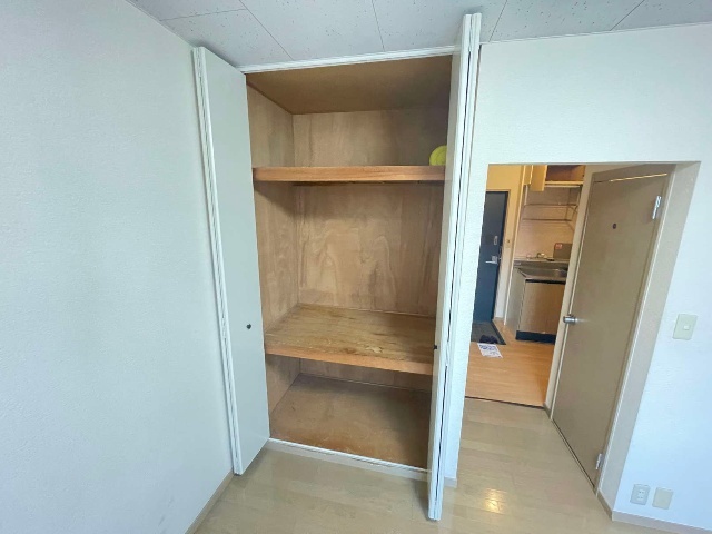 収納　※同物件別号室の参考写真です。