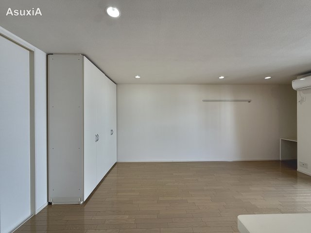 バルコニー　別タイプのお部屋の写真です。