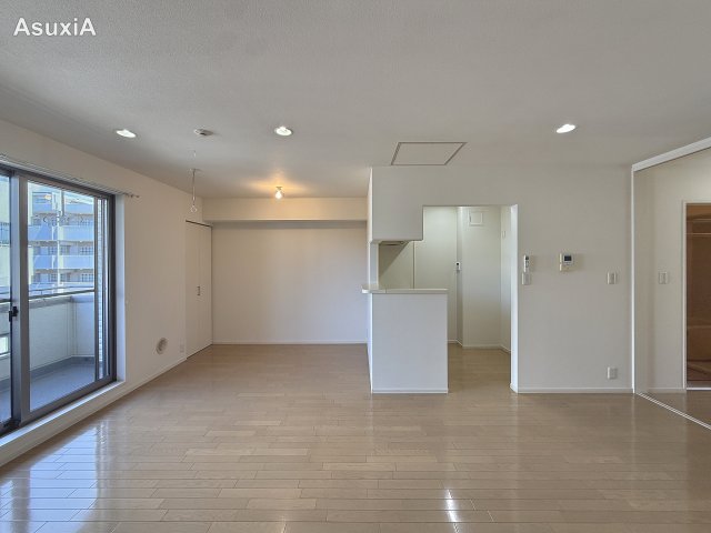 居室・リビング　別タイプのお部屋の写真です。