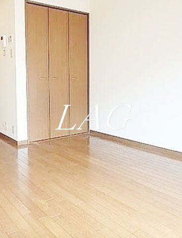 居室・リビング　洋室のお部屋です。（同仕様です。）