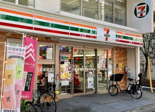 コンビニ　セブンイレブン 三軒茶屋栄通り店（コンビニ）まで168m