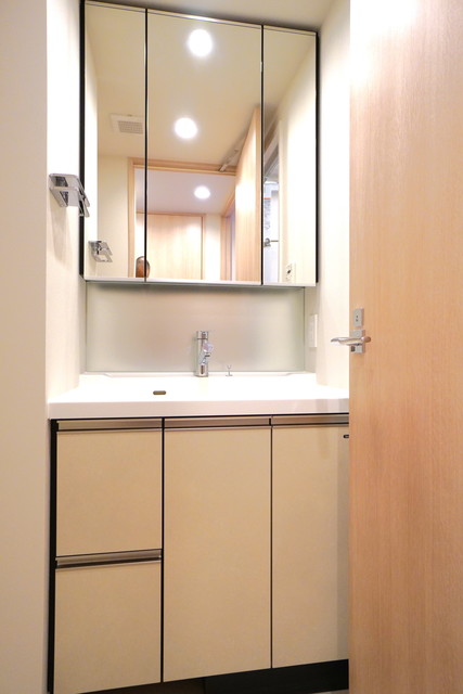 洗面設備　※写真は同タイプ住戸です。