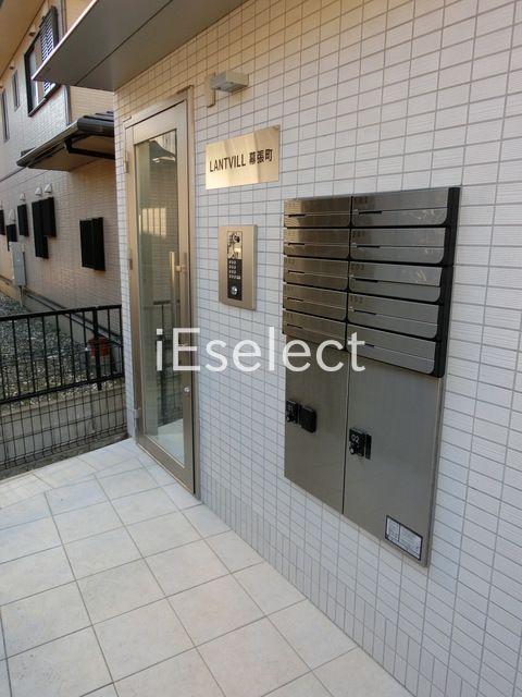 エントランス　お部屋へはこちらから