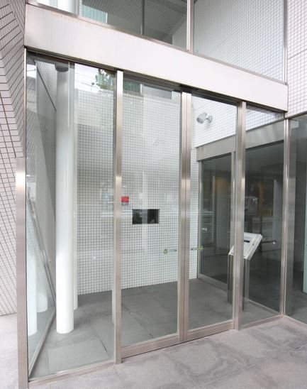 エントランス　★オートロック完備でセキュリティ面◎★