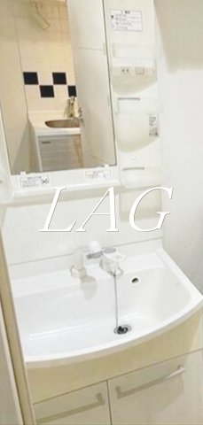 洗面設備　独立洗面台です。