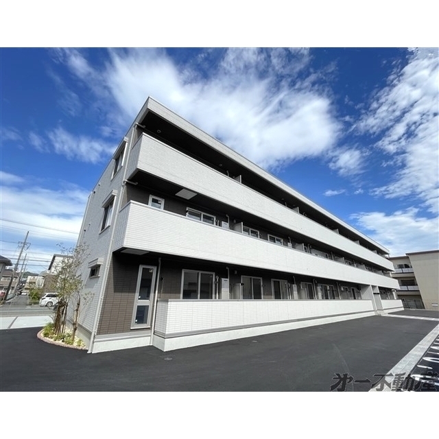 エントランス　建物外観