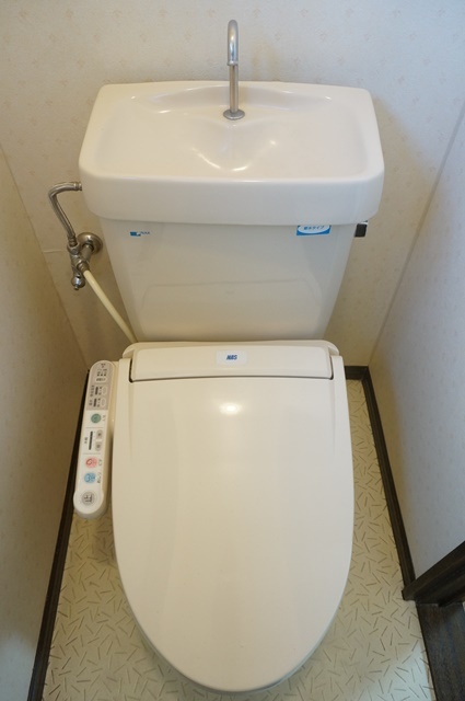 トイレ　図面と現状に相違がある場合には現状を優先
