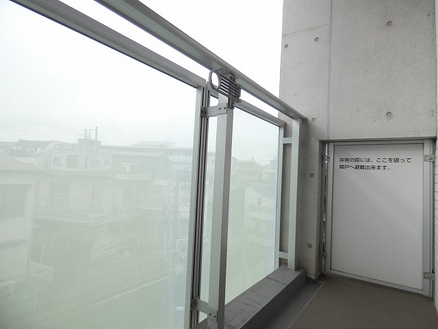 バルコニー　バルコニー※別部屋参考写真