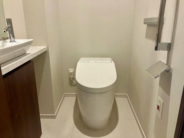 トイレ　落ち着いたトイレです