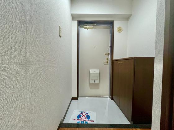 玄関　収納もある玄関です