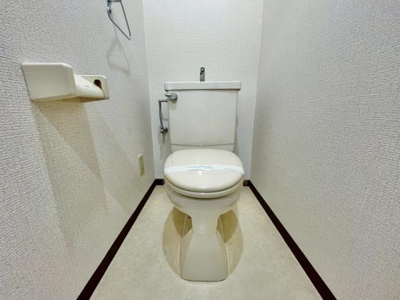 トイレ　清潔感のあるトイレです