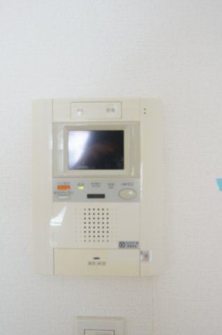 セキュリティ　来訪者が確認できる女性に安心の「TVモニターホン」