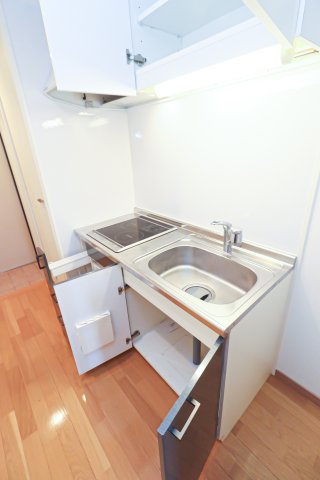 キッチン　別号室のものです。現状優先になります。