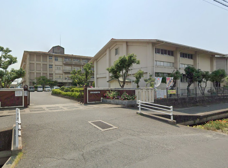 中学校　倉敷市立連島南中学校（中学校）まで1458m
