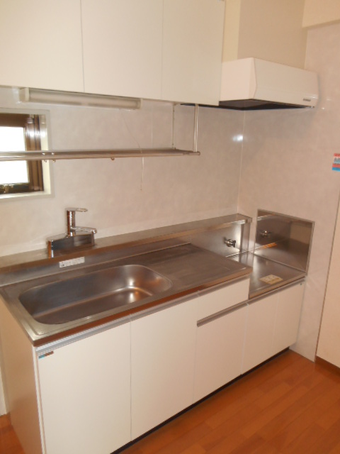 キッチン　別部屋参考用写真