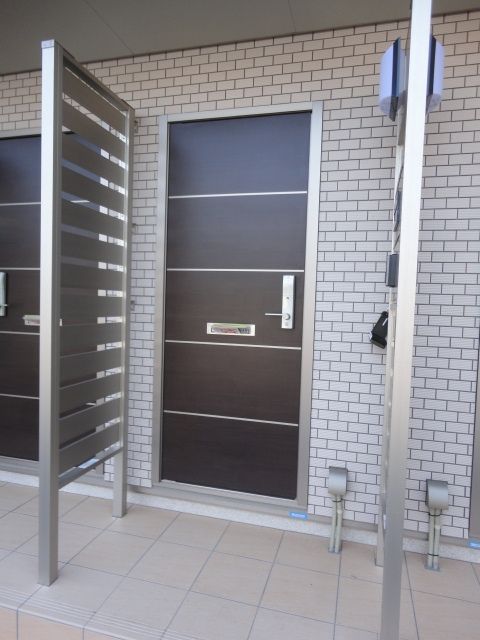 エントランス　★お部屋探しは株式会社タウンハウジング東京まで★