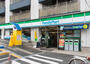 コンビニ　ファミリーマート 牛込柳町駅前店（コンビニ）まで204m