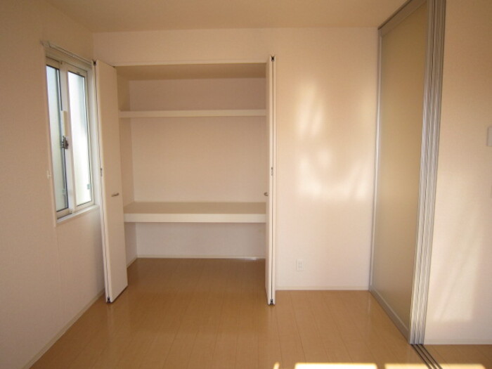 収納　※写真は別号室のものですので現状優先とさせていただきます