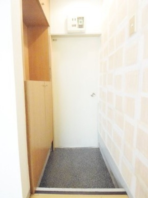 玄関　別部屋参考。