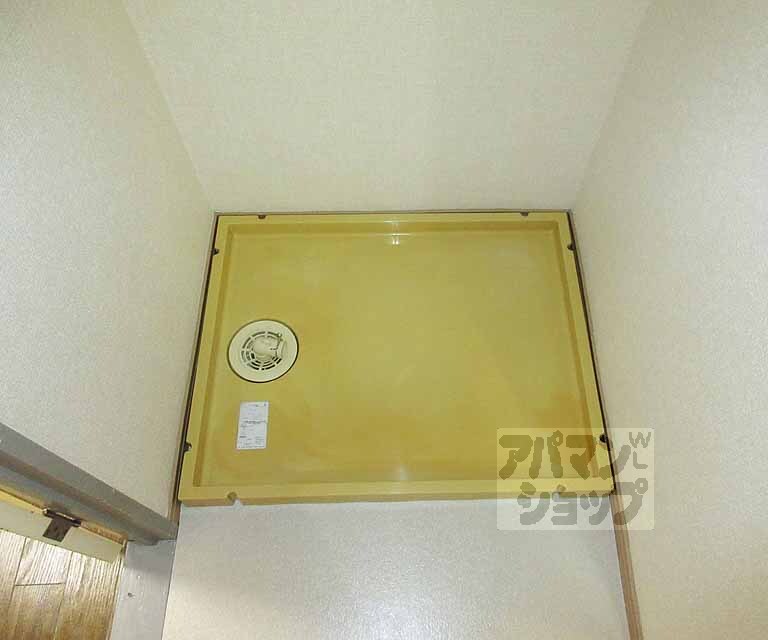 その他設備　室内に洗濯機置けます・