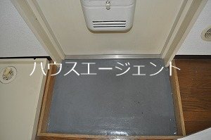 玄関　玄関です。※別部屋参考写真