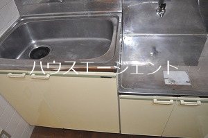 キッチン　ガスコンロ設置可能です。※別部屋参考写真
