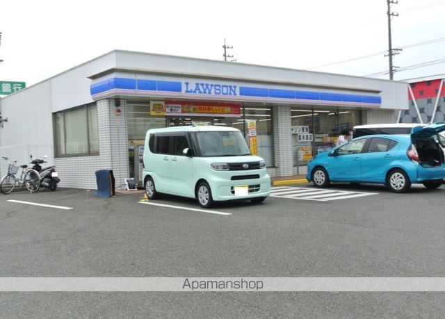 コンビニ　ローソン東海富木島店（コンビニ）まで751m