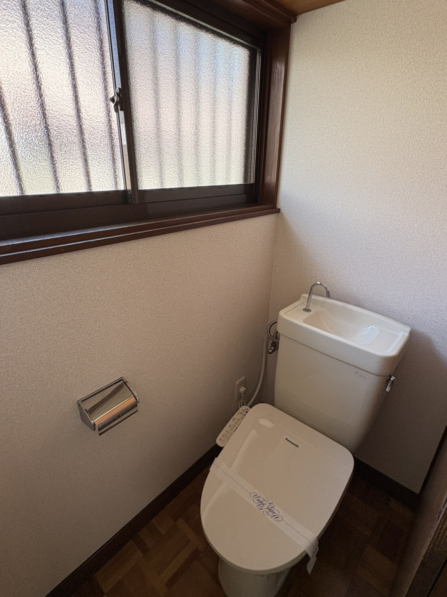小山住宅のトイレ写真