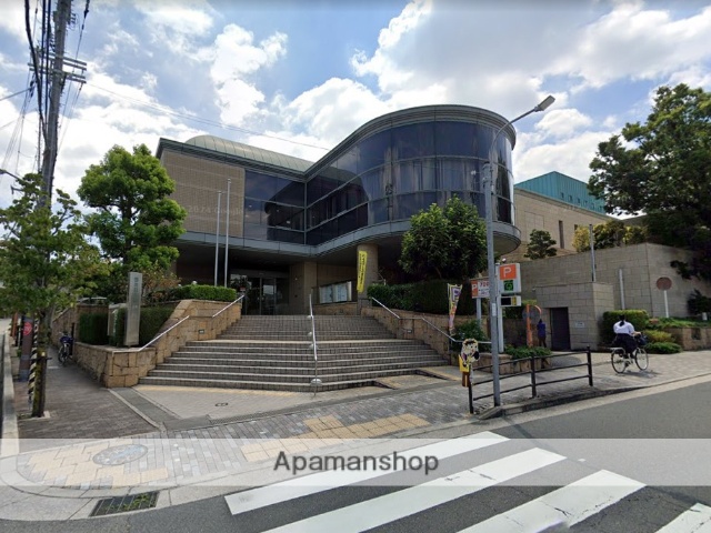 図書館　西南図書館（図書館）まで472m