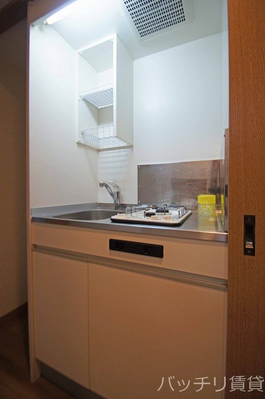 キッチン　※同マンション別部屋写真の為、現状優先。