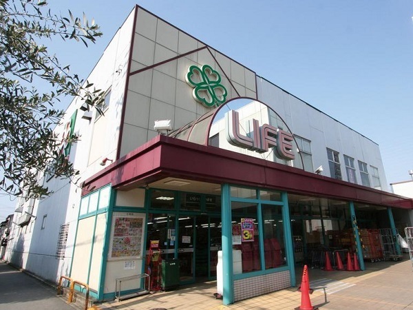 スーパー　ライフ茨田大宮店（スーパー）まで236m