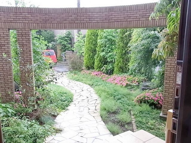庭　★アプローチ★