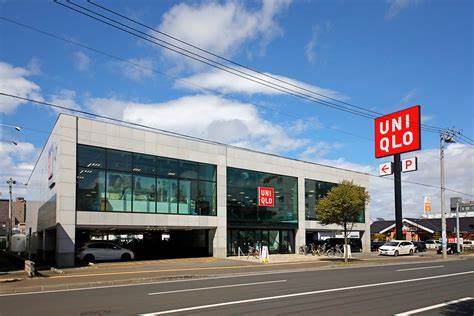 ショッピングセンター　ユニクロ札幌二十四軒店（ショッピングセンター）まで209m