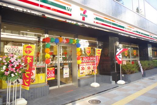 コンビニ　セブンイレブン台東駒形1丁目店（コンビニ）まで183m