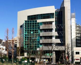 図書館　台東区立くらまえオレンジ図書館（図書館）まで590m