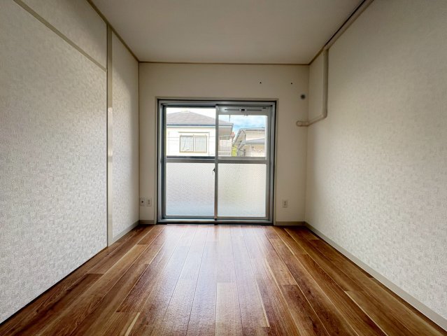 武庫川ハイツの居間写真