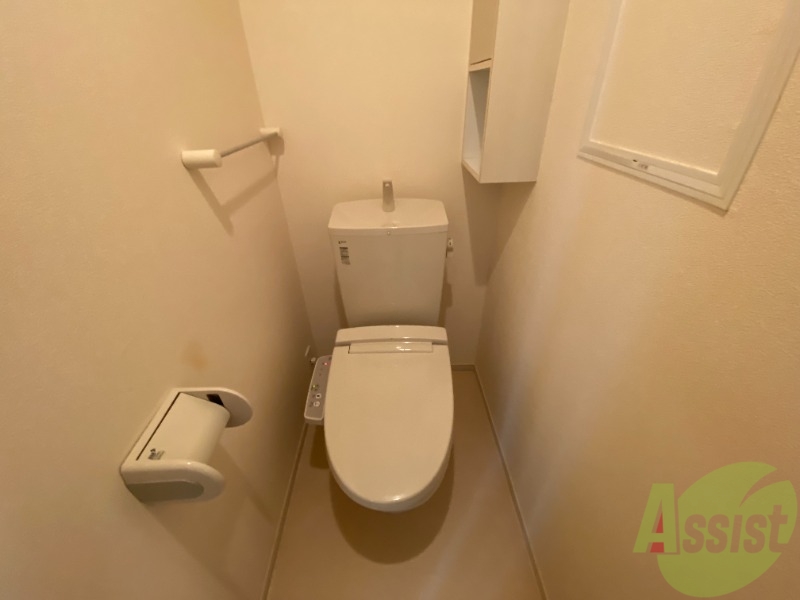 トイレ　トイレは温水洗浄便座でとても快適に利用いただけます。