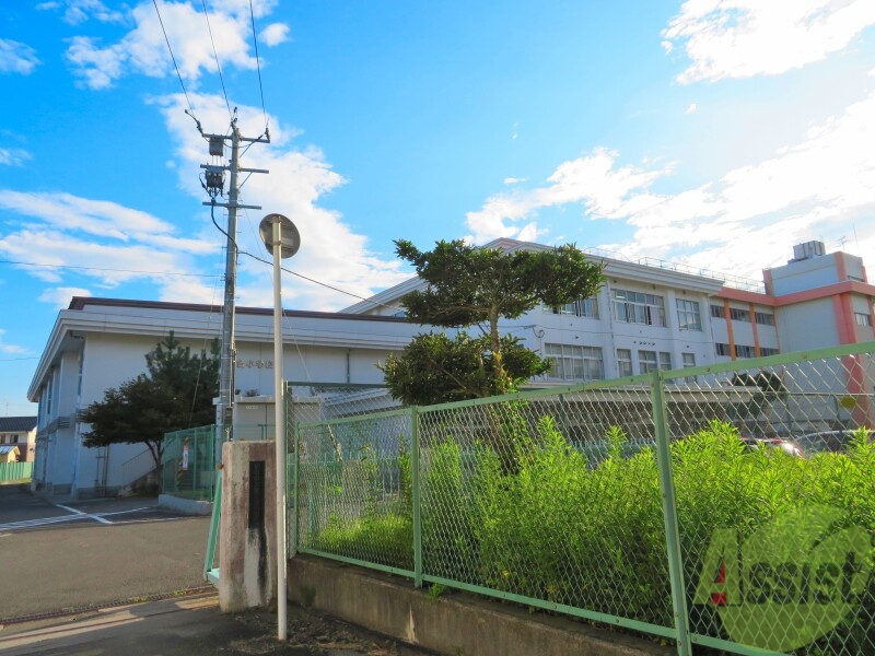 小学校　仙台市立東仙台小学校（小学校）まで636m