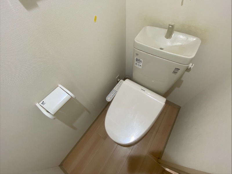トイレ　清潔感があり安心して使用できるトイレになっておりました。