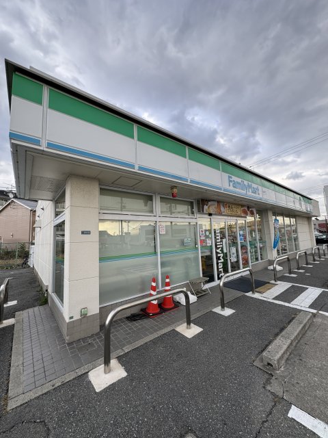 コンビニ　ファミリーマート　三木末広店（コンビニ）まで420m