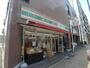 コンビニ　ローソンストア100亀有南口店（コンビニ）まで10m
