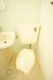 トイレ　白を基調とした空間で清潔感のあるトイレです♪